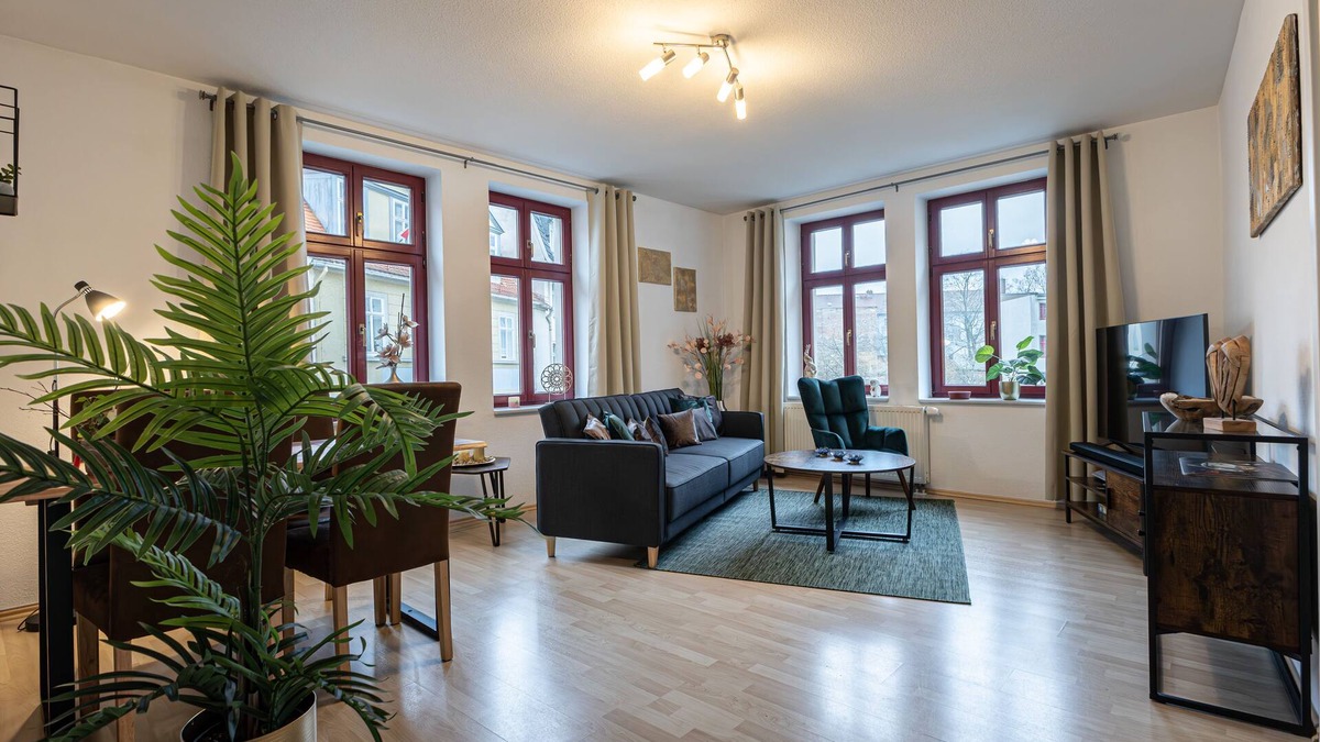 Naumburg Apartment | Apartment "Schwarzes Gold" with 70m² for up to 5 guests