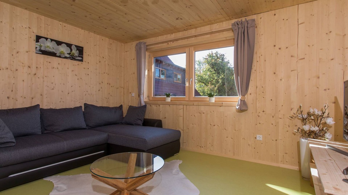 Aichhalden Apartment | Apartment 'Schwarzwald' with Balcony and Wi-Fi