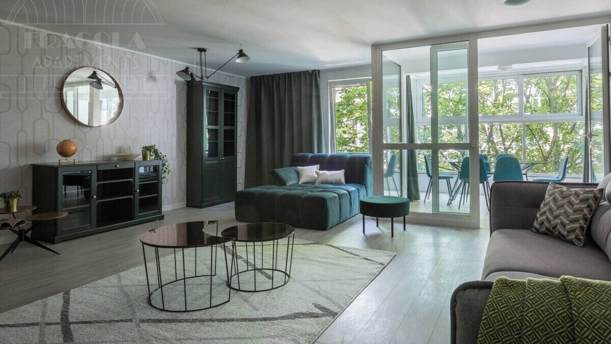 Stare Miasto Apartment | Apartment Serene - Three Bedroom Apartment, Sleeps 8
