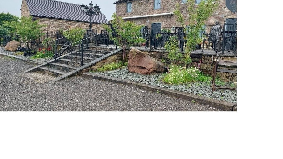 Longnor Apartment | Apartment set in 5 acres near Buxton