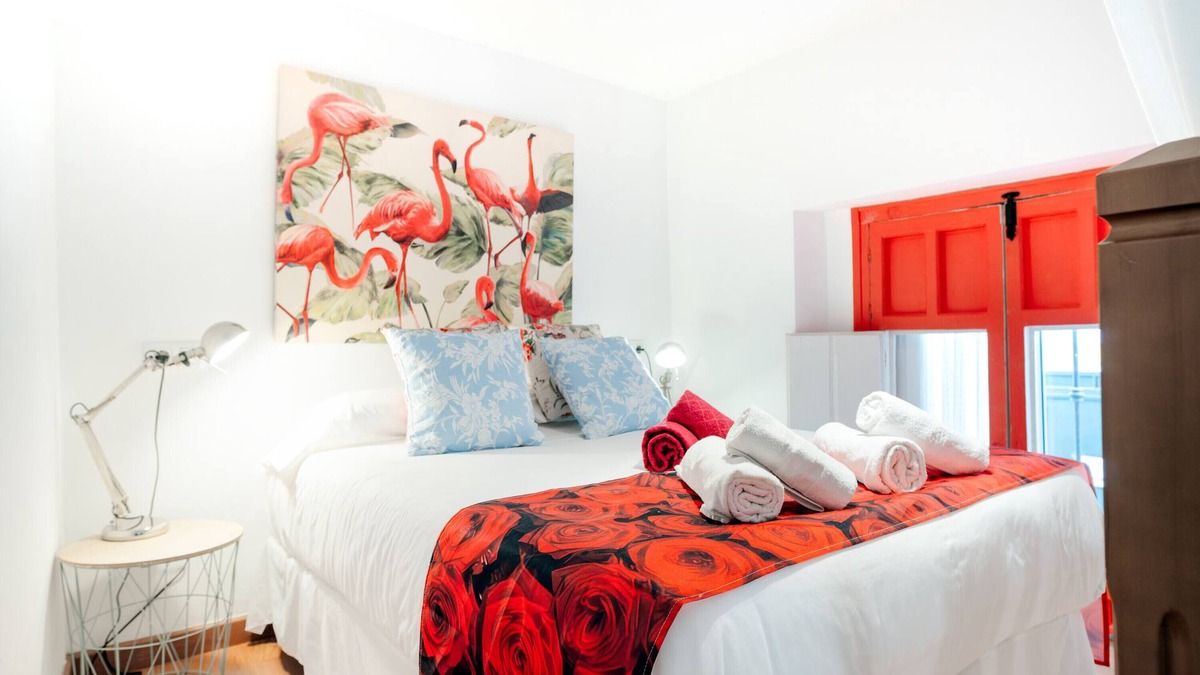 Encarnacion-Regina Apartment | Apartment 'Sevilla Center Duplex' with Shared Garden, Wi-Fi and Air Conditioning