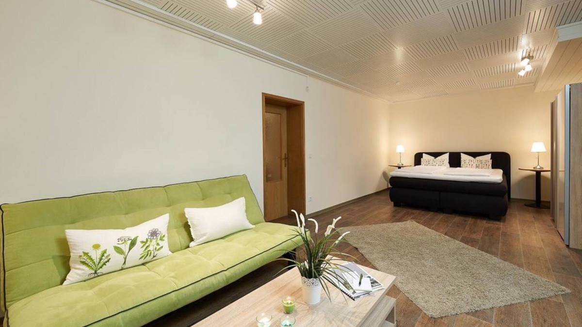 Kirchberg House | Apartment, shower, toilet, living room/bedroom - Landhotel Karrenberg