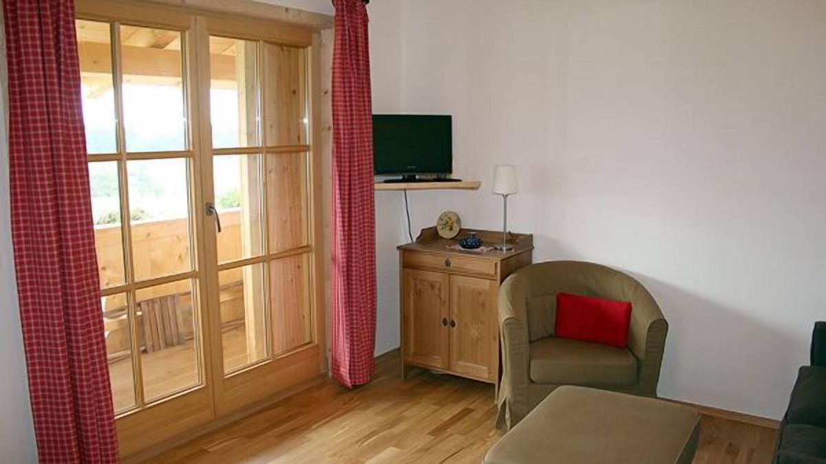 Samerberg Apartment | Apartment Simsseeblick with 2 separate bedrooms, 3 adults and 1 child