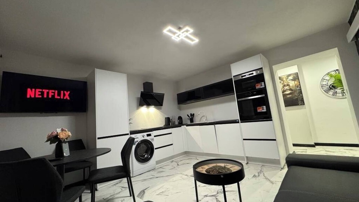 Banska Bystrica Apartment | Apartment LEON, Town Centre with private garage!