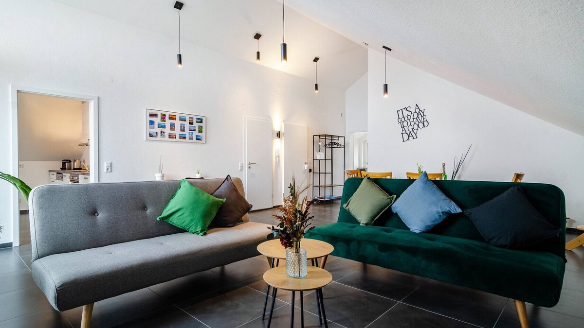 Stockach Apartment | Apartment 'Sonne Und Mehr' with Lake View, Private Terrace and Wi-Fi