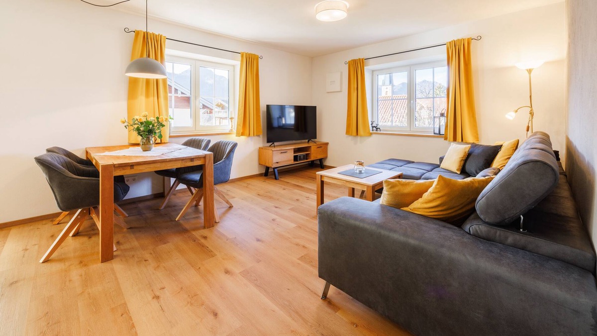 Sankt Valentin Apartment | Apartment Sonnenplatzl 89sqm, balcony, 2 bedrooms, living room, kitchenette