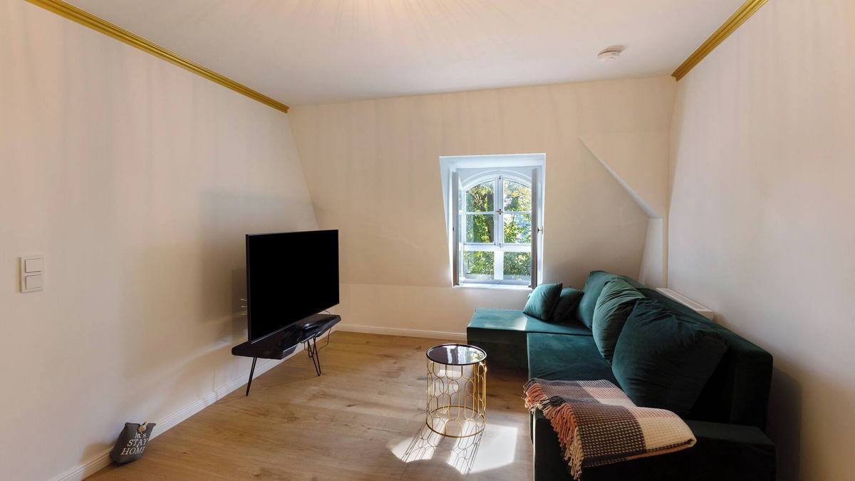 Querfurt Apartment | Apartment 'Sophie' with Shared Pool, Shared Terrace and Wi-Fi