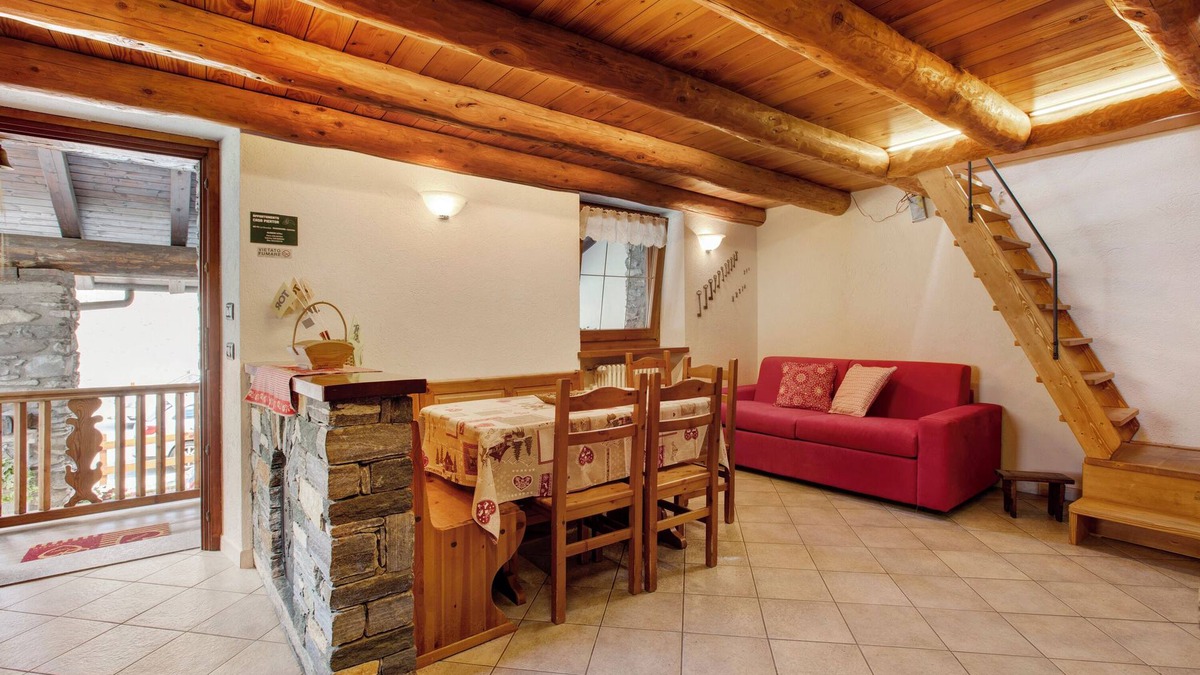 Morgex Apartment | Apartment 'Sopra' with Balcony and Wi-Fi