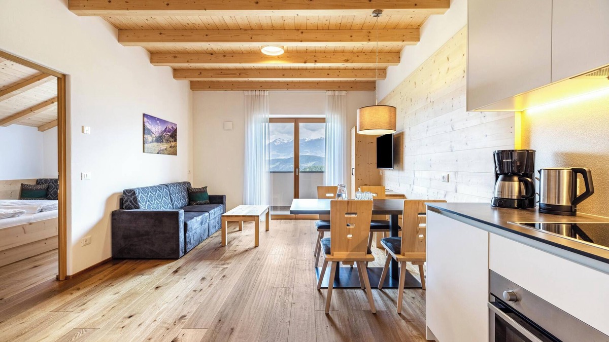 Santo Stefano Apartment | Apartment "Stefansdorf Wohnung 7" with Mountain View, Wi-Fi, Garden, Balcony & BBQ