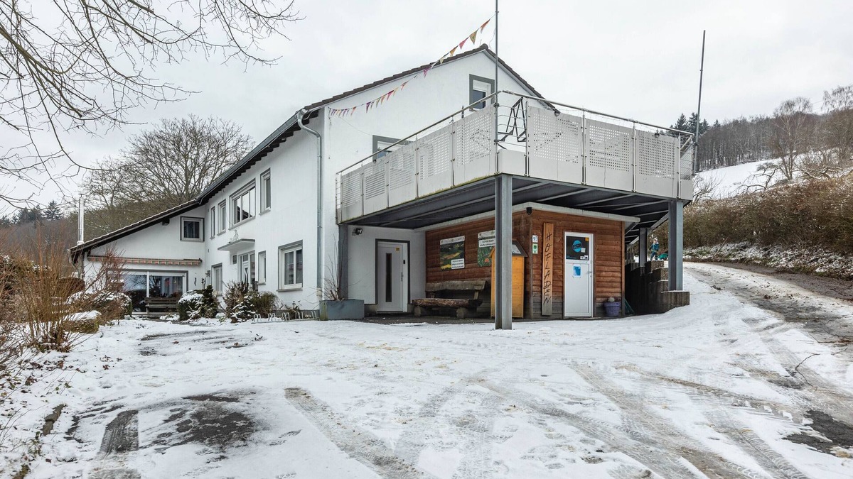 Finsternthal Apartment | Apartment 'Struthhof' with Mountain View, Private Terrace and Wi-Fi