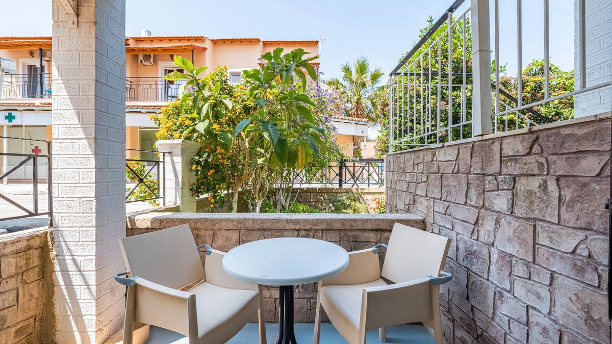 Kavos Apartment | Apartment 'Studio' with Wi-Fi and Air Conditioning