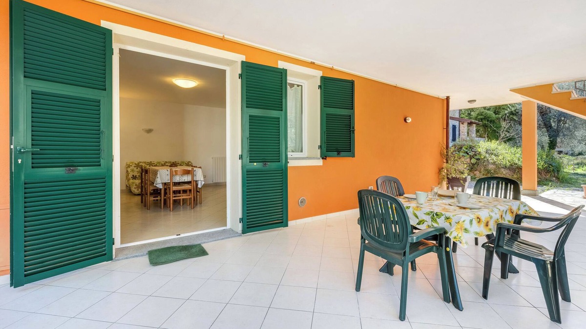 Stellanello Apartment | Apartment 'Succu La Taggiasca' with Mountain View & Terrace
