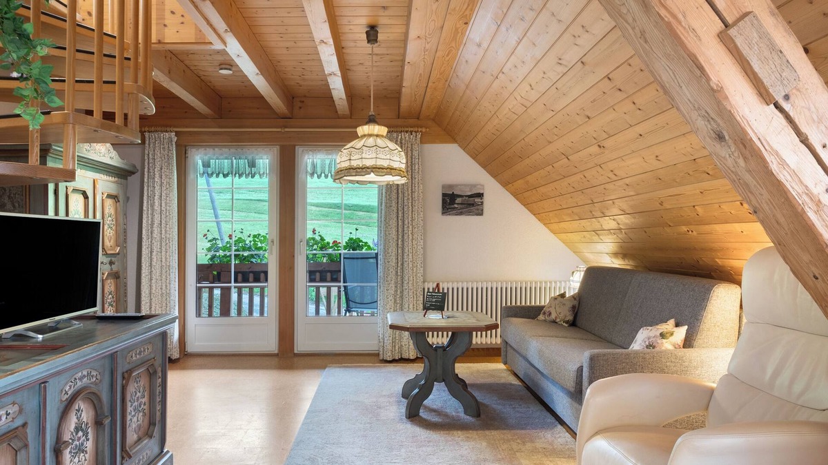 Titisee-Neustadt Apartment | Apartment 'Süd' with Mountain View, Shared Terrace and Wi-Fi