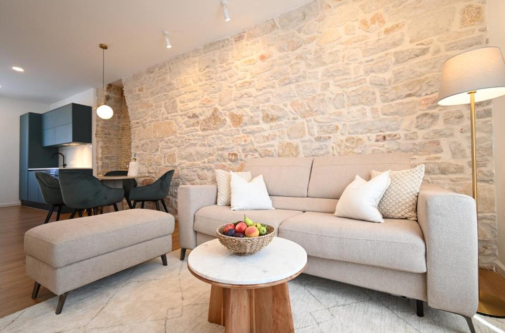 City Center Apartment | Apartment Summer Cave in Poreč center