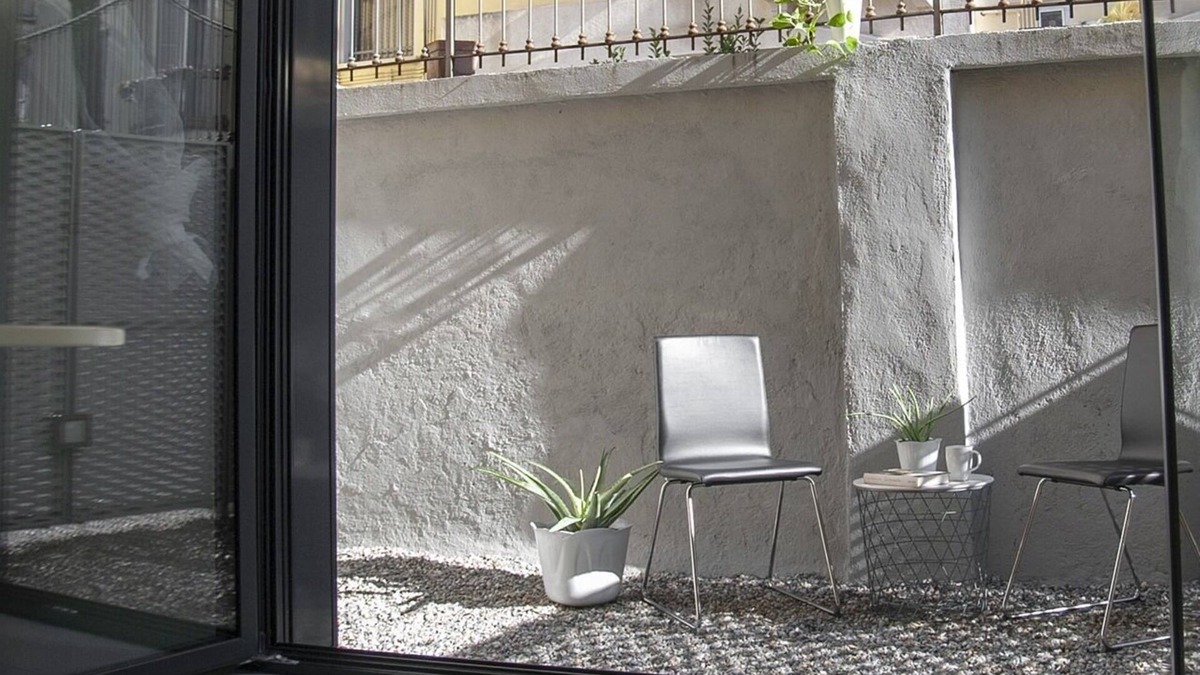 Guastalla Apartment | Apartment-Superior-con Soppalco e Giardino-Garden view-Ensuite with Shower