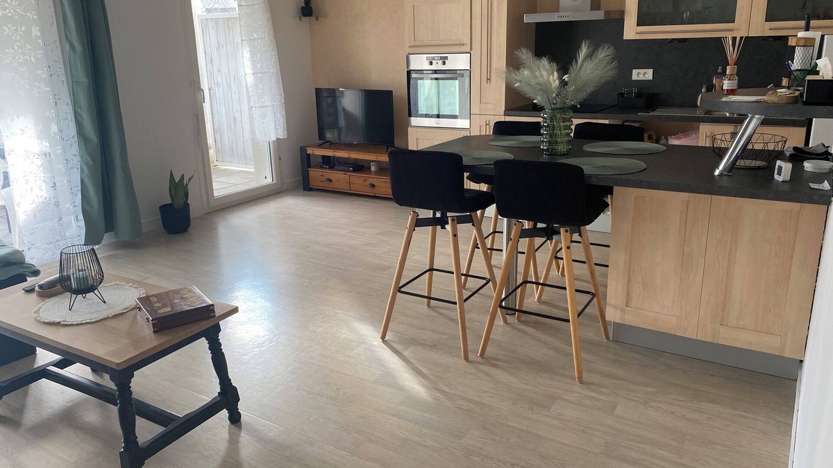 Surzur Apartment | Apartment Surzur golfe du morbihan. 5 min from Aquagolfe center.