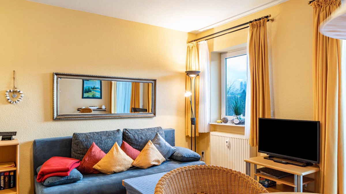 Oberhof Apartment | Apartment 'Tannenblick 1-2' with Mountain View, Balcony and Wi-Fi