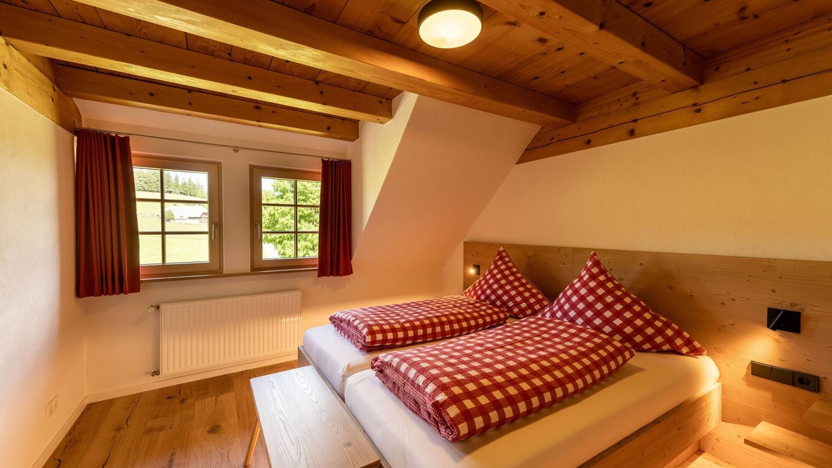 Breitnau Apartment | Apartment 'Tannenstube' with Mountain View, Balcony and Wi-Fi