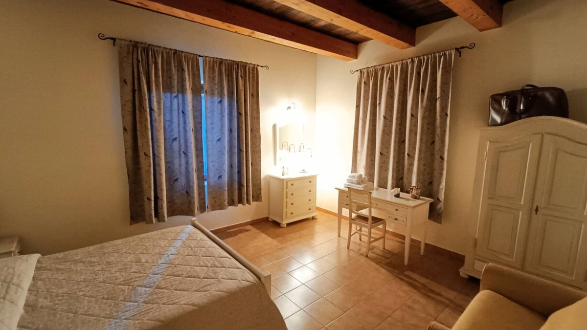 Fornole Apartment | Apartment 'Tenuta Marchesi Fezia - 1' with Shared Pool, Wi-Fi and Air Conditioning