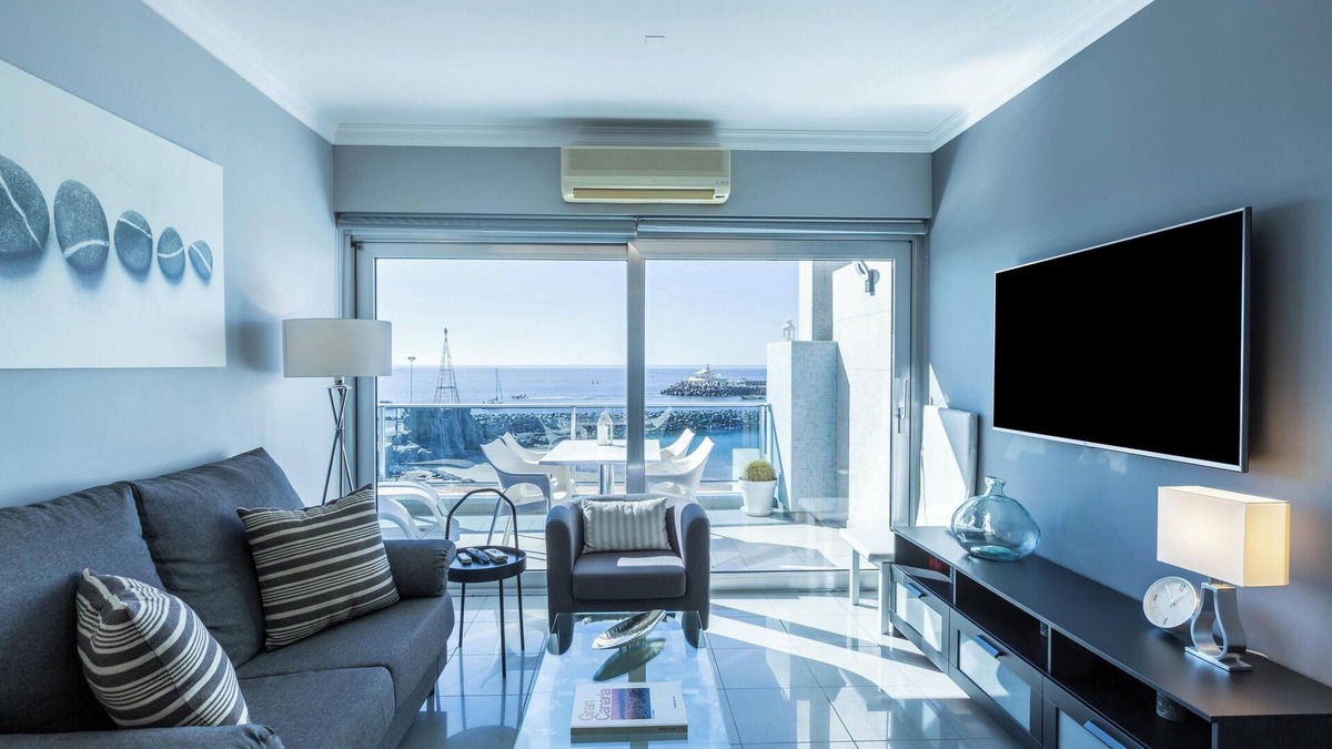 Playa de Mogan Apartment | Apartment "Teresita Mogamar BeachFront" next to the Beach with Sea View