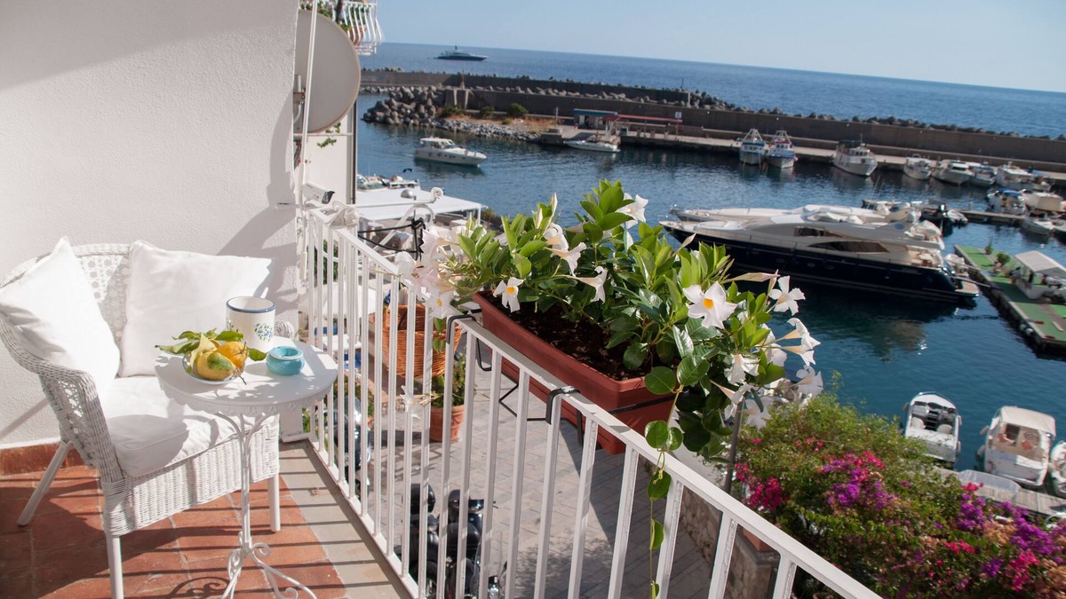 Maratea Apartment | Apartment "Terra": Spectacular View of the Port Of Maratea