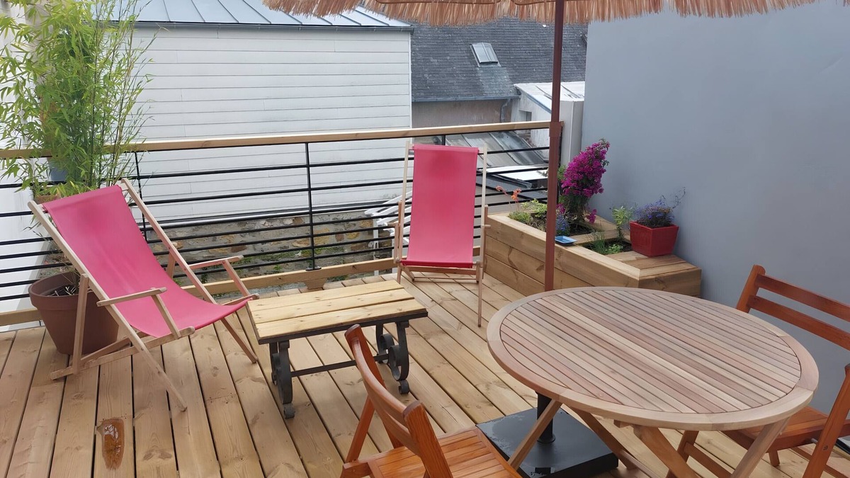 Morgat Apartment | Apartment 'Terrasse - Morgat Plage' with Private Terrace and Wi-Fi