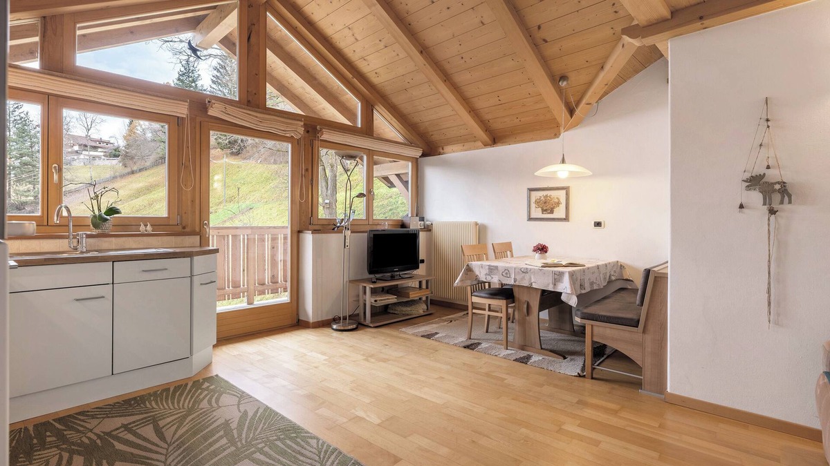 Ega Apartment | Apartment “Thymian - Thalerhof” with Mountain View, Wi-Fi, Balcony & Garden