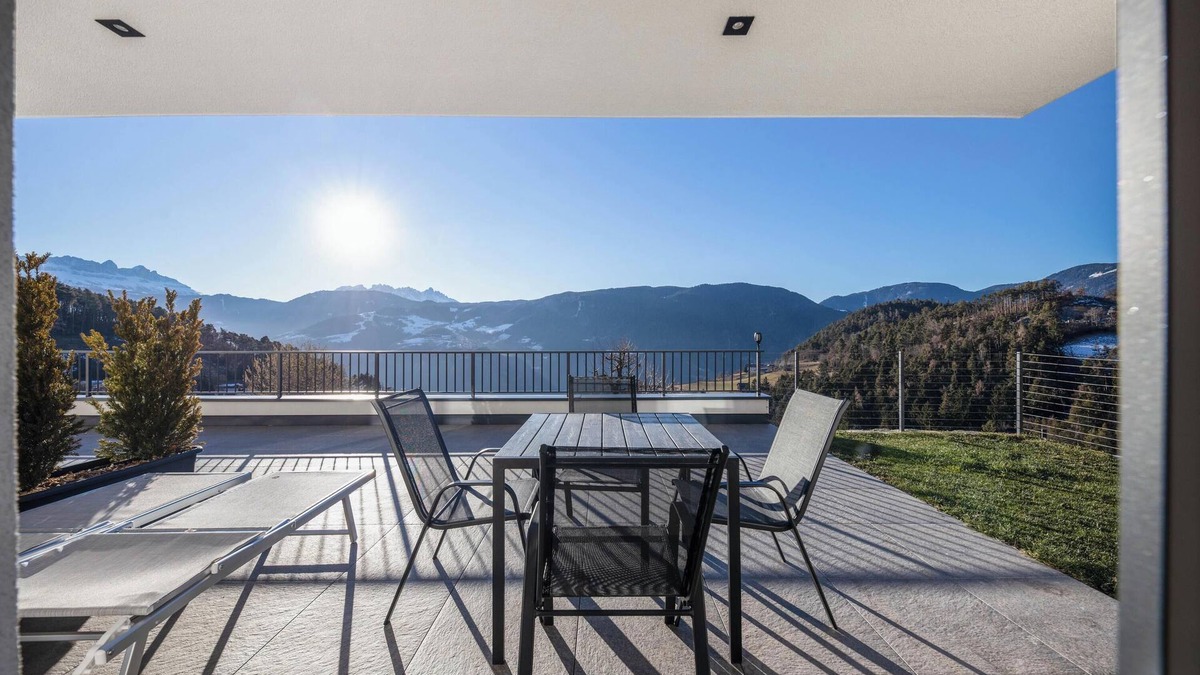 Renon Apartment | Apartment "Thalerhof Naturae Lignum" with Mountain View, Garden & Wi-Fi