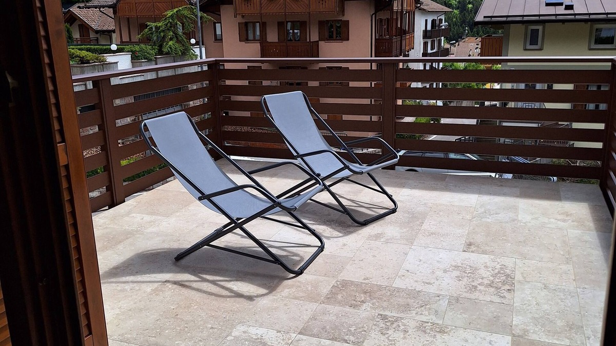 Molveno Apartment | Apartment "the smile" and The Joys with fantastic terrace overlooking the lake *