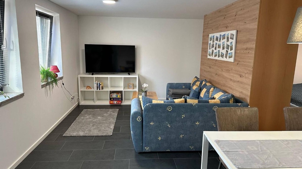 Bad Windsheim Apartment | Apartment 'Thermenblick' with Shared Garden and Wi-Fi