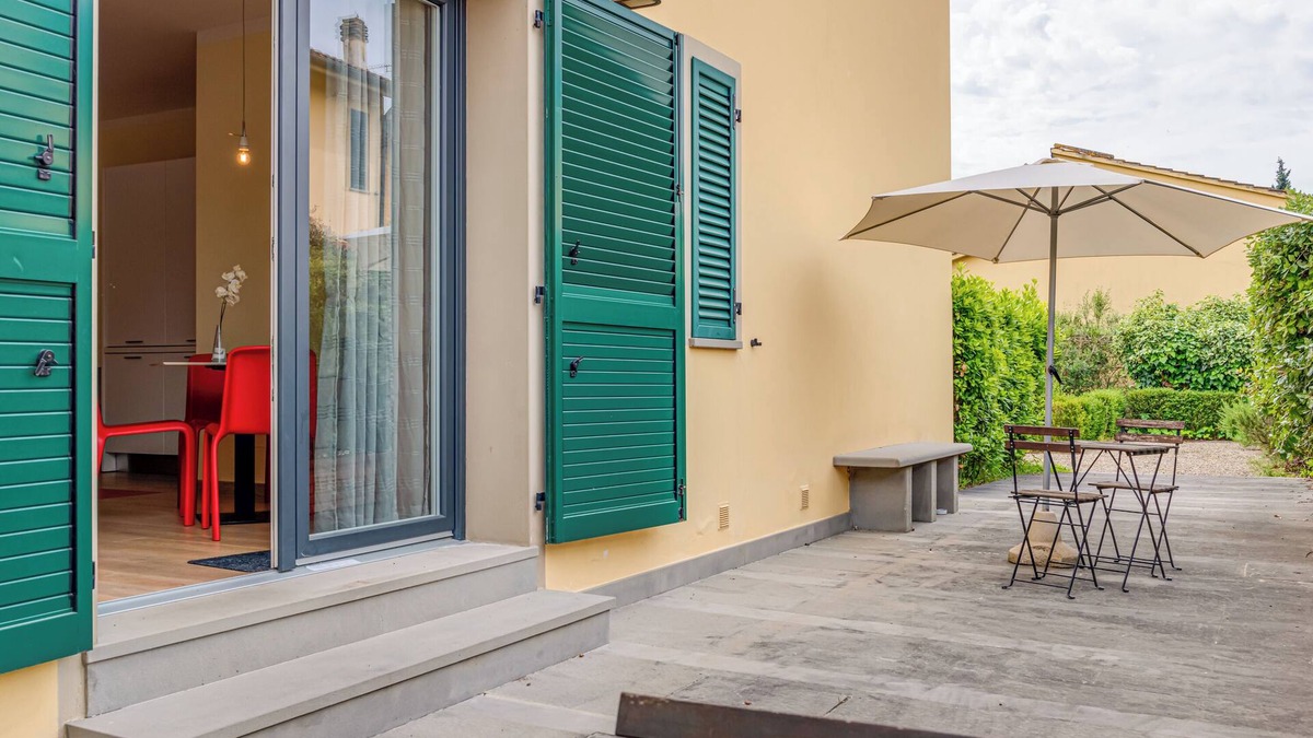Vinci Apartment | Apartment 'Tinaia' with Shared Pool, Wi-Fi and Air Conditioning