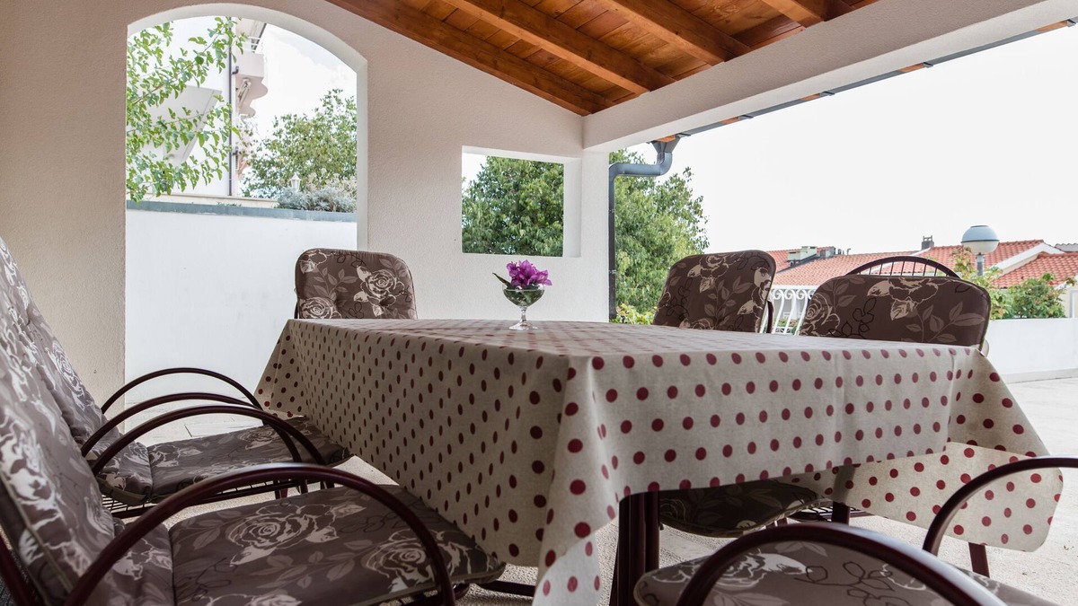 Promajna Apartment | Apartment Tonci EG (2 + 2) with sea view and large terrace