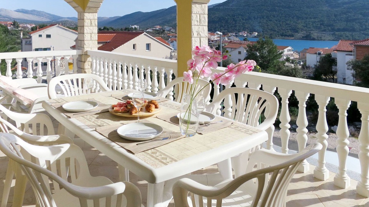 Grebastica Apartment | Apartment Toni by Interhome