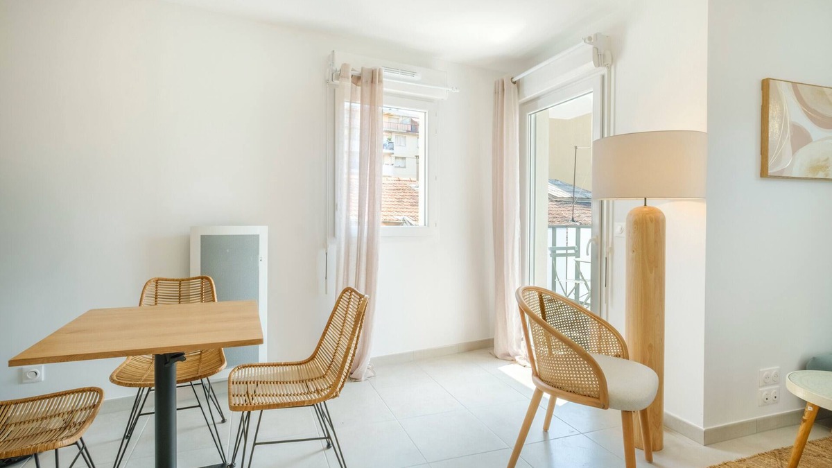 Saint-Roch Apartment | Apartment 'Tout Confort' with Balcony and Wi-Fi
