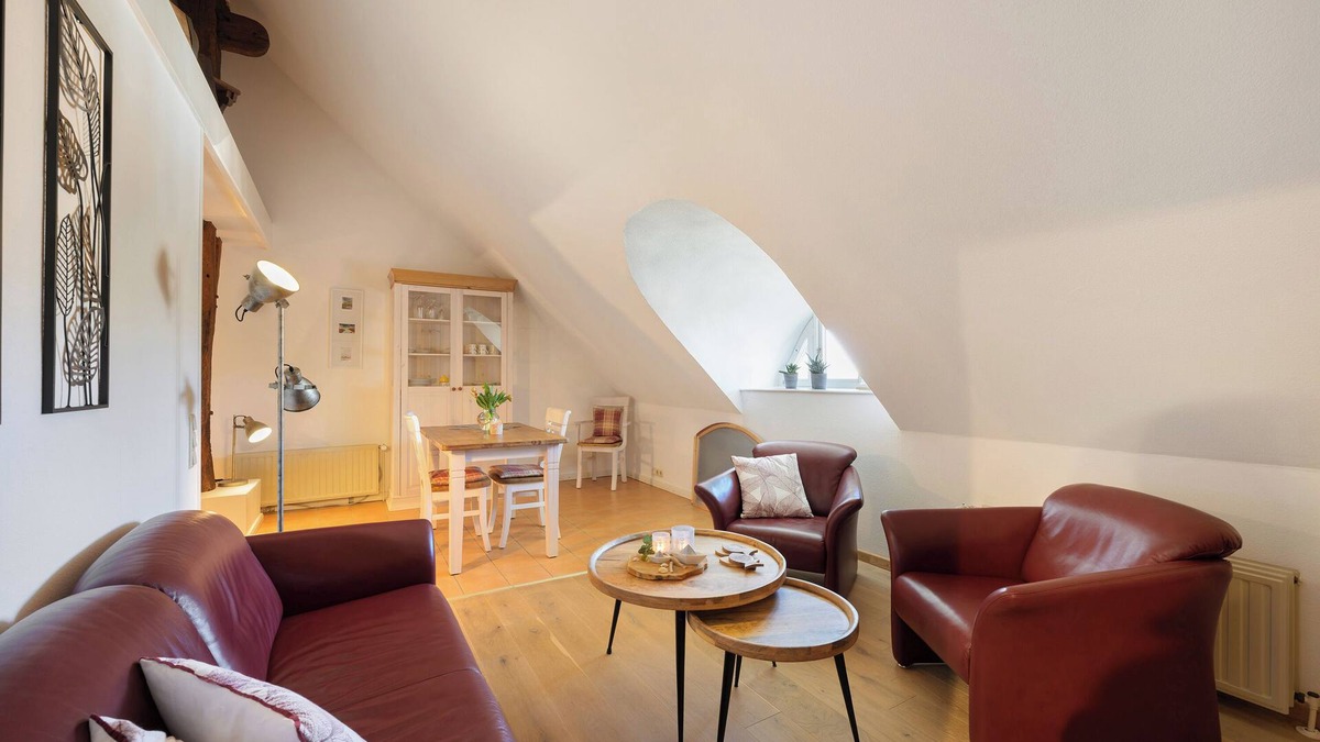 Westerhever Apartment | Apartment 'Treibholz' with Shared Terrace and Shared Garden