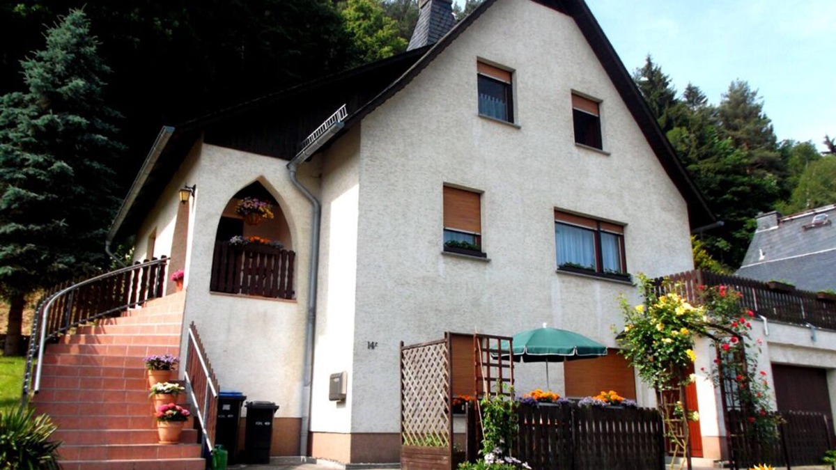 Krippen Apartment | Apartment up to 3 p. in Bad Schandau from 52 €/Nacht incl. final cleaning, parking, WLAN