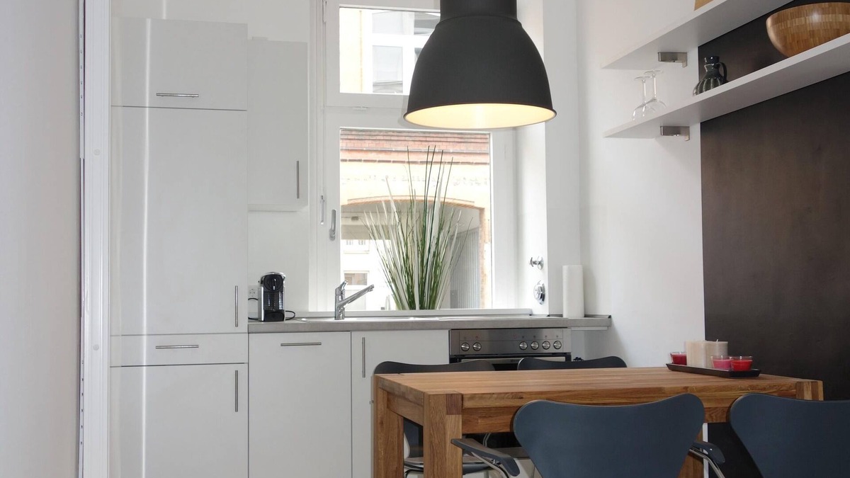 Ottensen Apartment | "Apartment VÖRN" at URBAN STAY Hamburg