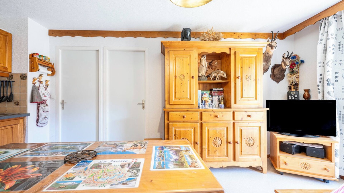 Valfrejus Apartment | Apartment 'Valfréjus La Montagne- App 123' with Private Terrace, Balcony and Wi-Fi