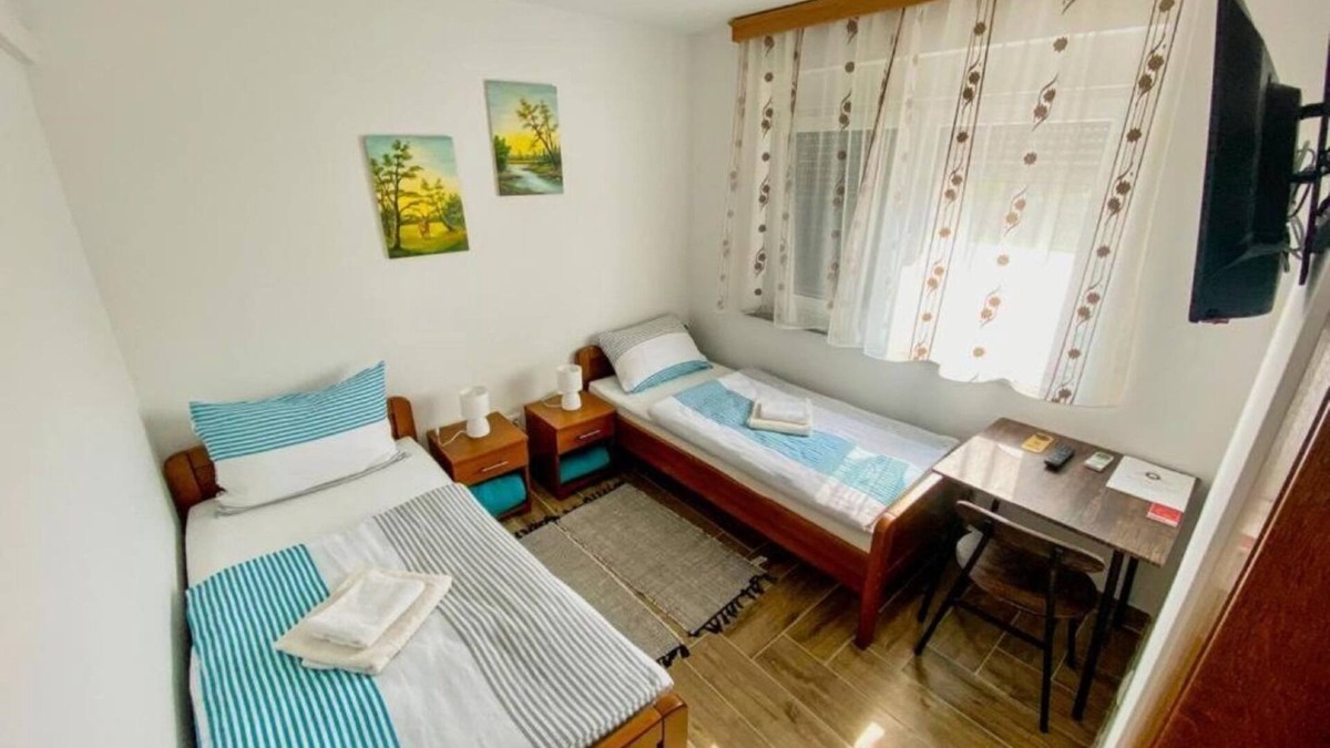 Vrbanja Apartment | Apartment Verde - rooms with private bathrooms: R5(2) - Vrbanja, Continental Croati, Croatia
