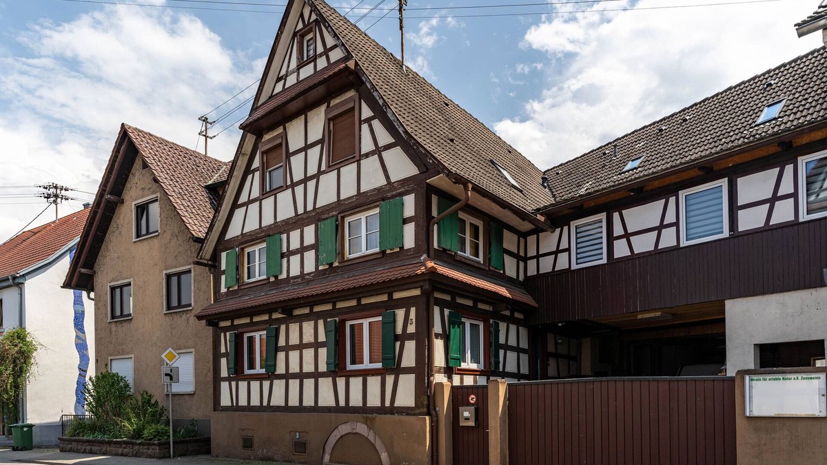 Elgersweier Apartment | Apartment 'Viktoria ' with Private Terrace and Wi-Fi