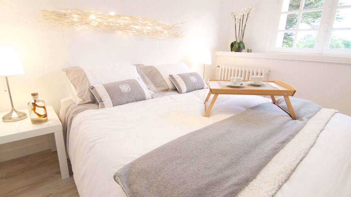 Clohars-Carnoet Apartment | Apartment 'Villa Prat Bras - T1 - Cosy' with Shared Garden and Wi-Fi