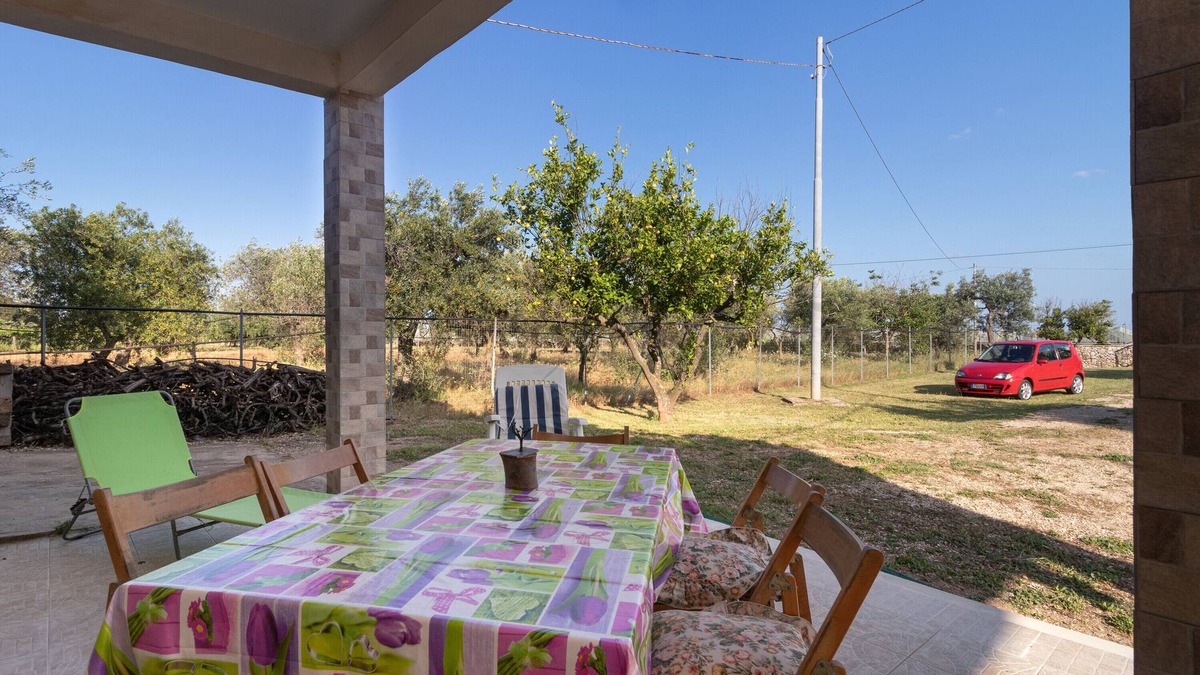 Castellaneta House | Apartment 'Villa Maria' with Private Terrace, Wi-Fi and Air Conditioning