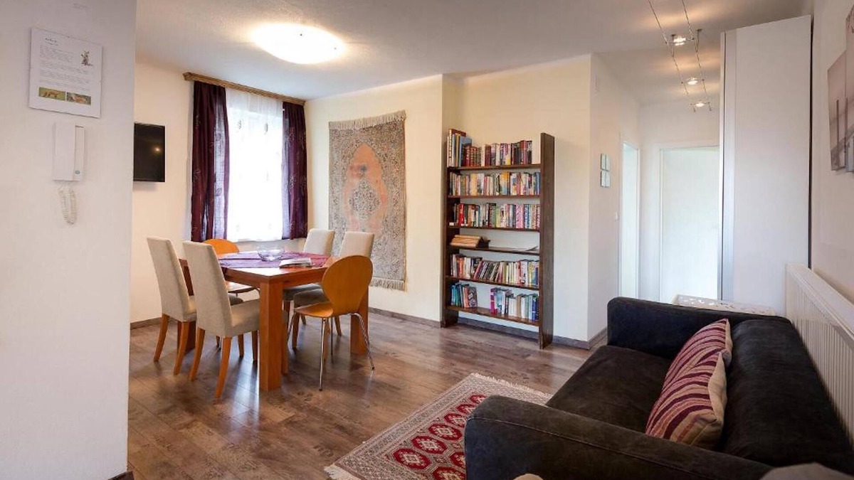 Ossiach Apartment | Apartment 'Villa Müller Rotfuchs' with Lake View, Shared Garden and Wi-Fi