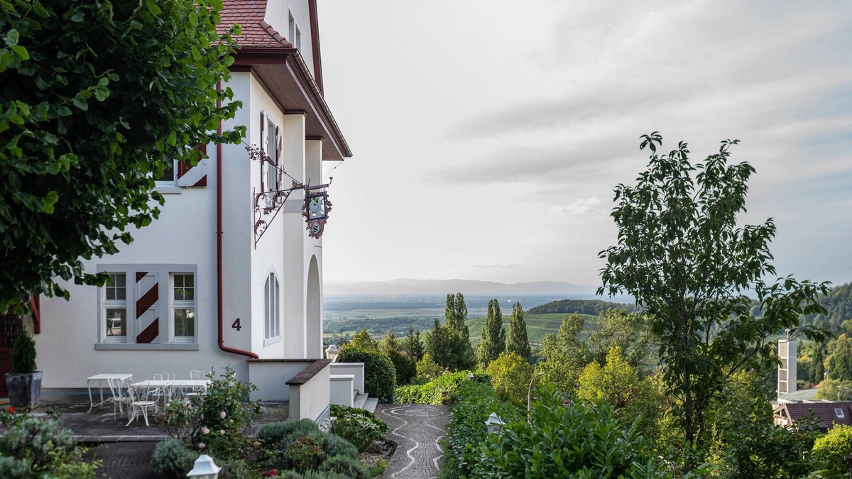 Badenweiler Apartment | Apartment 'Villa Schlössle' with Mountain View, Private Terrace and Wi-Fi