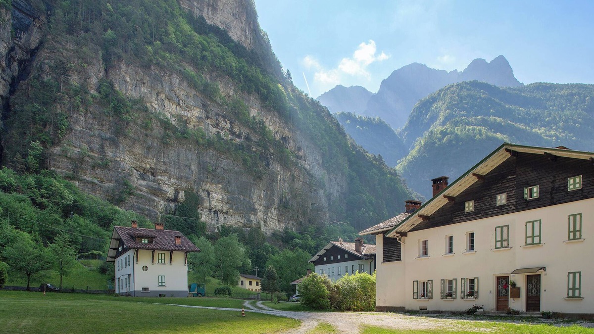 Sedico Apartment | Apartment 'Villa Stanga' with Mountain View, Private Garden and Wi-Fi
