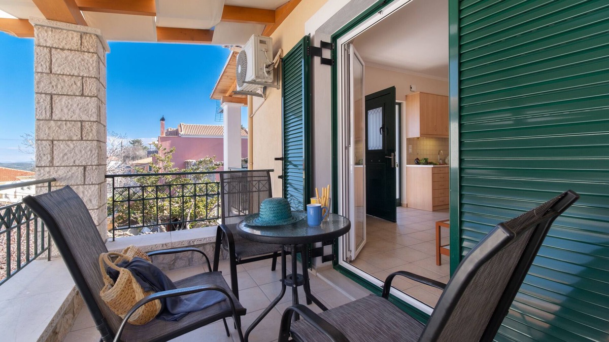 Drimonas Apartment | Apartment "Villa Votistis A1" with Mountain View, Garden & Wi-Fi