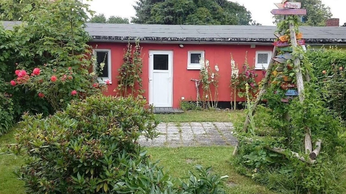 Beckerwitz Apartment | Apartment 'Villa Winzig' with Private Terrace, Private Garden and Wi-Fi