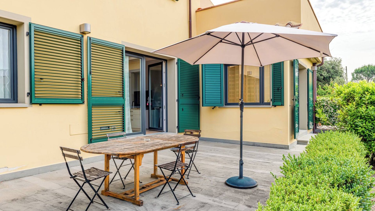 Vinci Apartment | Apartment 'Vinsantaia' with Shared Pool, Wi-Fi and Air Conditioning