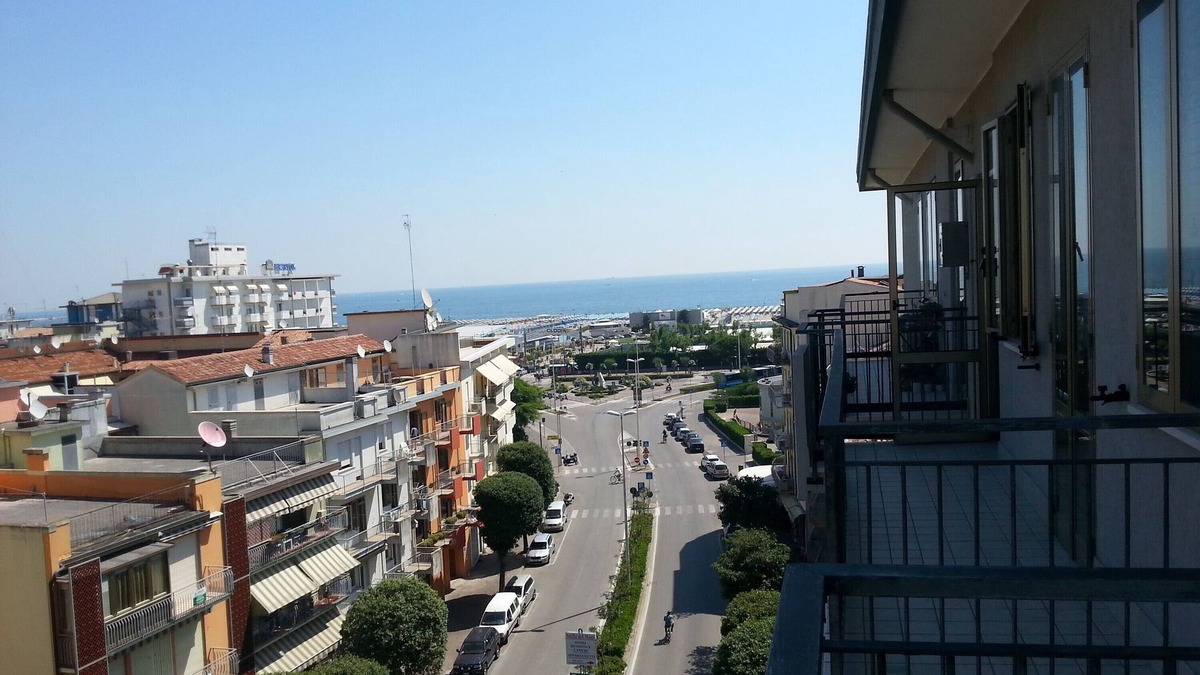 Chioggia Apartment | Apartment 'Vistamare' with Sea View and Balcony