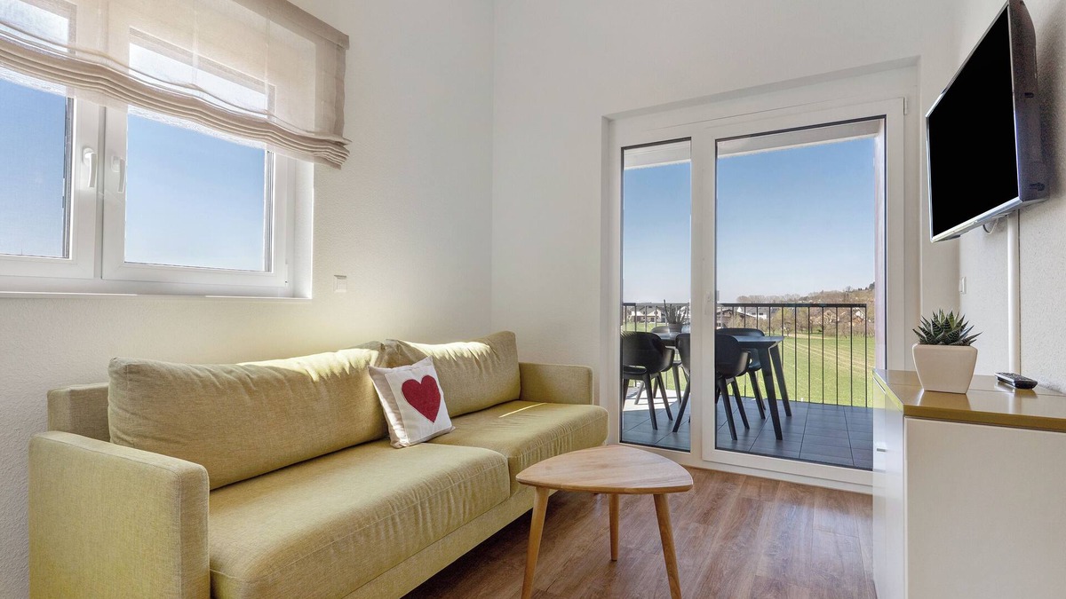 Herbolzheim Apartment | Apartment 'Vogesenblick' with Balcony and Wi-Fi